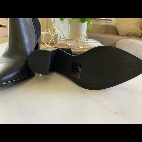 BRAND NEW Aldo Booties Size 6.5 - Picture 3 of 3